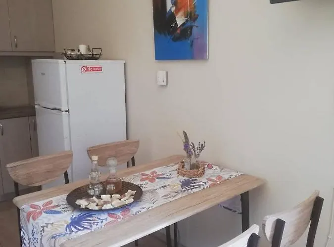 Nyaraló Olivia Hriszí Aktí Haniá